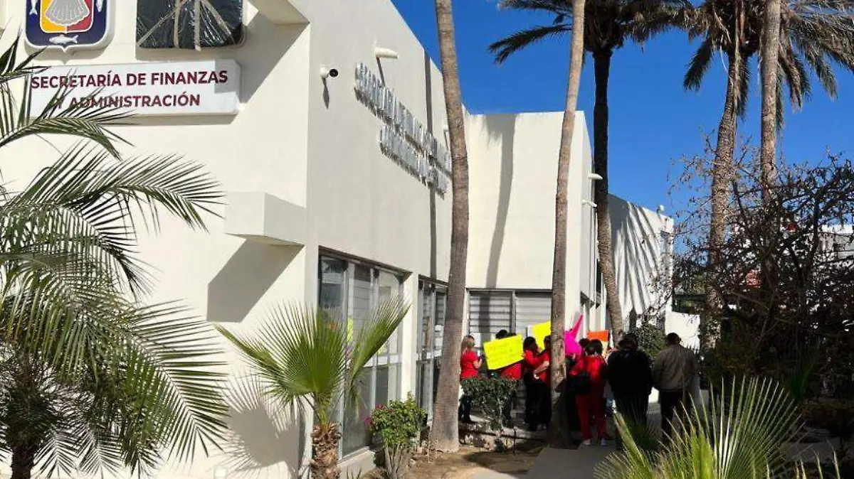 protesta docentes en los cabos 1